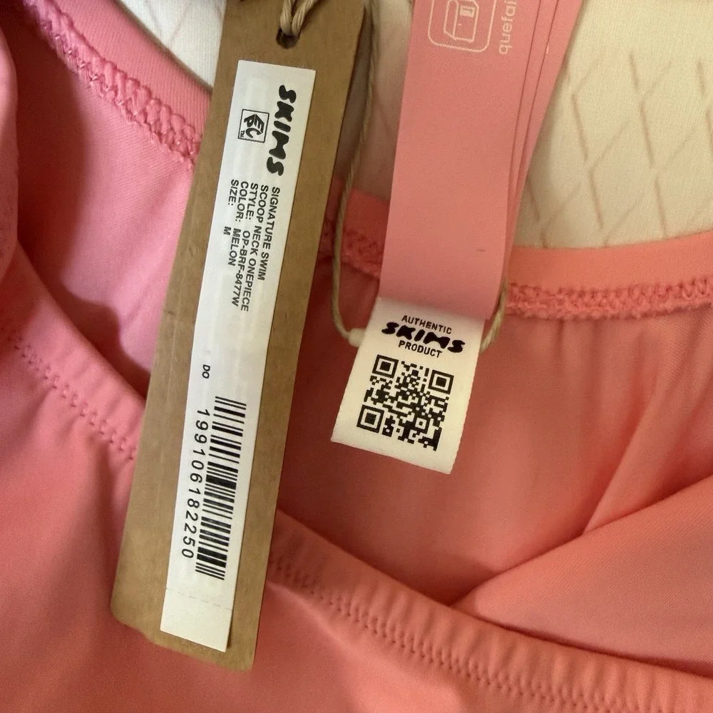 Skims Signature Swim Scoop Neck One Piece In Melon Size M NWT $90